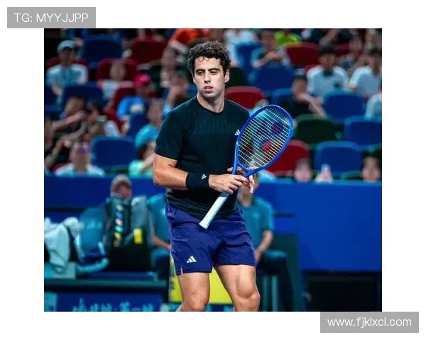 德约科维奇苦战五盘险胜穆纳尔 晋级网球赛四强展现强大韧性 德约科维奇苦战五盘险胜穆纳尔 晋级网球赛四强展现强大韧性