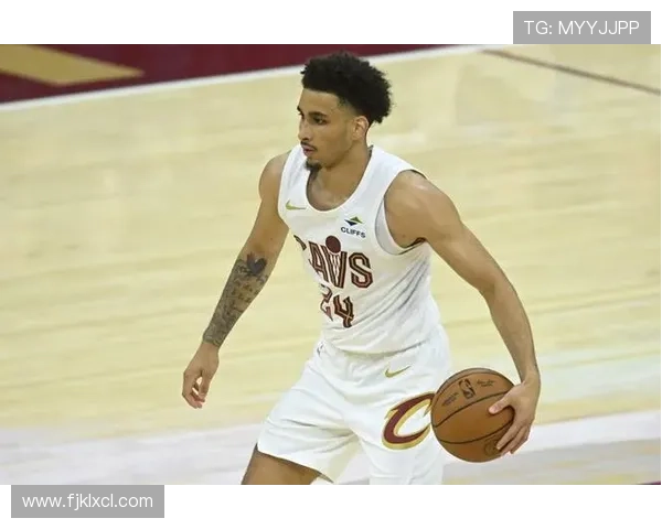 奇兵崛起49号秀普罗克特半场10分钟狂砍10分三分球完美表现