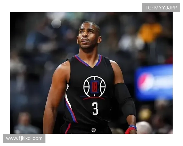 快船首发表现不佳替补发力保罗引领正负值逆转显实力